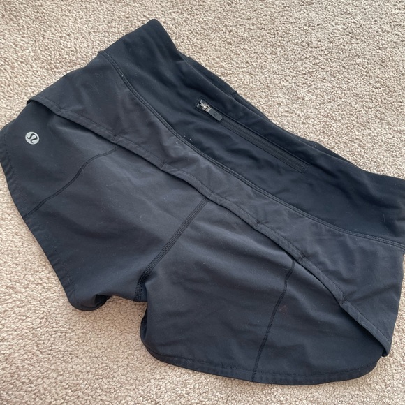 Lululemon speed up shorts - Picture 2 of 3